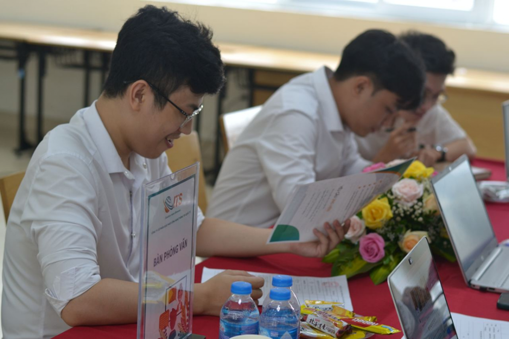 ITS tham gia Lễ bảo vệ tốt nghiệp tại Đại học Bách khoa Hà Nội 2022 3 Untitled