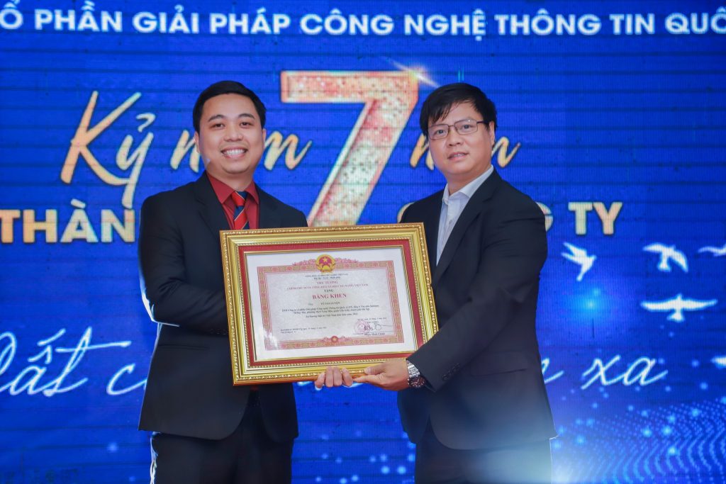 310244140 10209704591488981 8912341613216541656 N