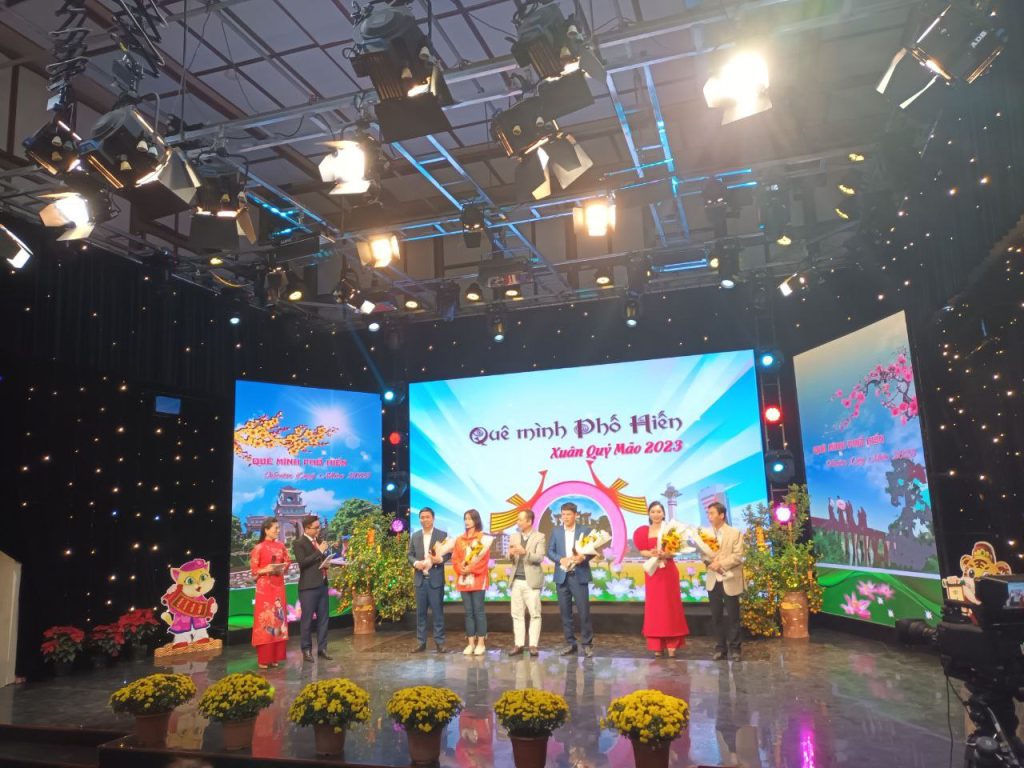 Lãnh đạo ITS tham gia giao lưu Xuân 2023 tại Đài PT-TH Hưng Yên 5 Z4021535516363 Da611041574477e688ba0278773b9b9f