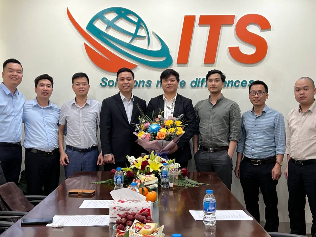 Lễ Bàn giao nhiệm vụ Chủ tịch Hội đồng Quản trị 1 Photo 2023 03 09 16 44 38