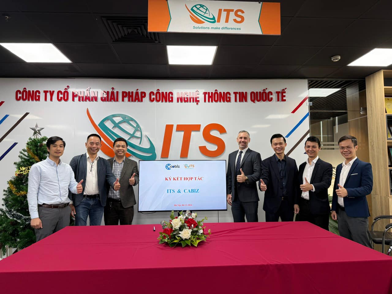 ITS và Cabiz ký kết hợp tác triển khai Dịch thuật Realtime