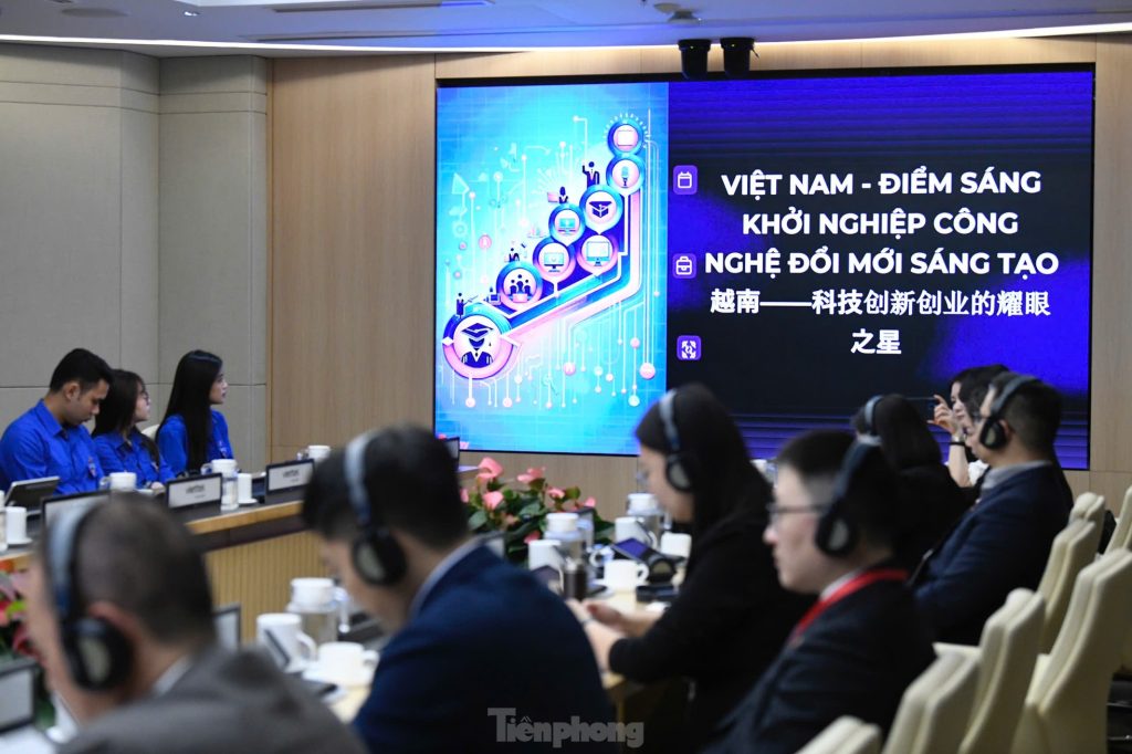 Tọa đàm thanh niên Việt - Trung 